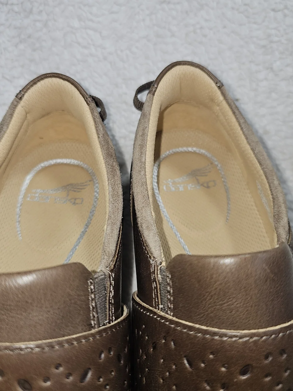 Dansko Sallie Women's Casual Shoes, Stone Waxy Burnished,